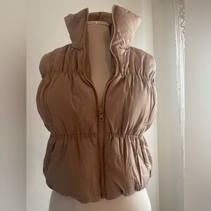 *NEW* Women’s Cropped Puffer Vest in Taupe | Size M